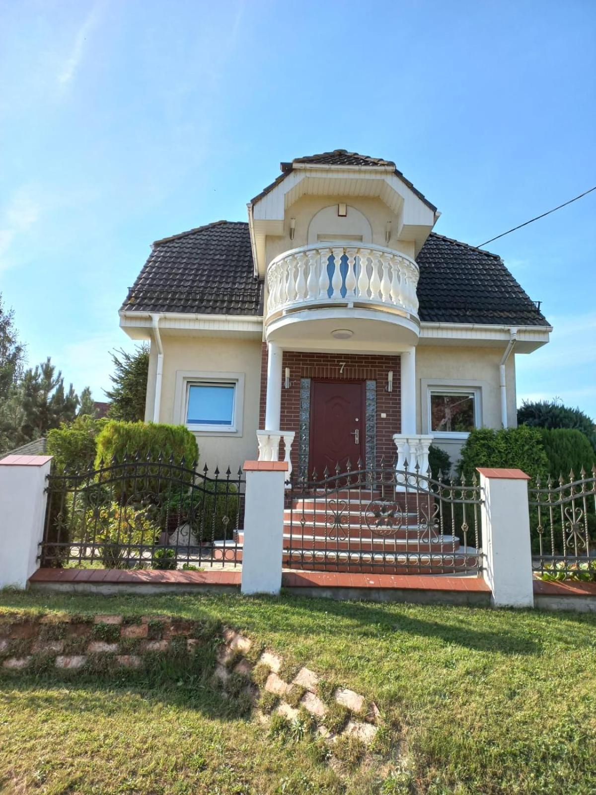 Junoszyno Apartamenty Junona Nad Morzem, W Domu Z Ogrodem, Obok Stegna I Jantar מראה חיצוני תמונה