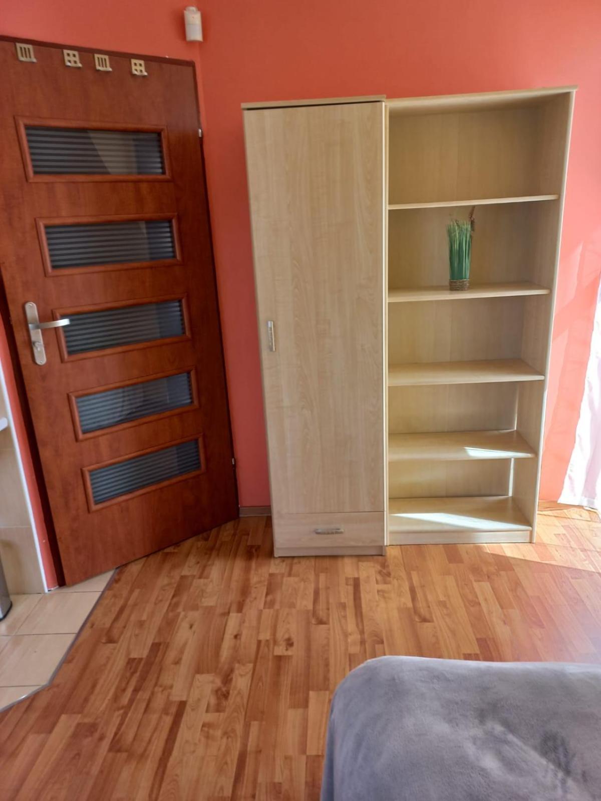 Junoszyno Apartamenty Junona Nad Morzem, W Domu Z Ogrodem, Obok Stegna I Jantar מראה חיצוני תמונה